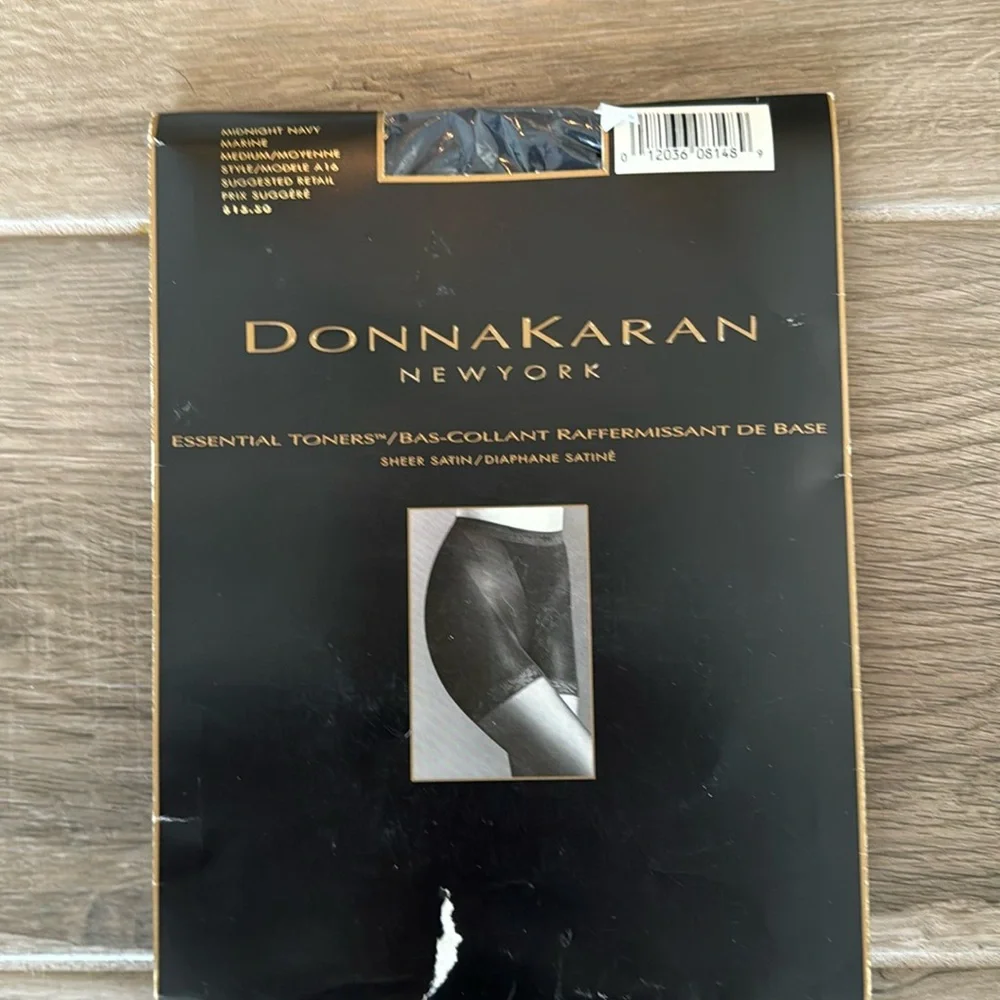NWT Vintage Donna Karan Essential Toners M Midnight Navy pantyhose